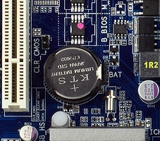 Замена батарейки CR2032 BIOS (SMOS) на плате